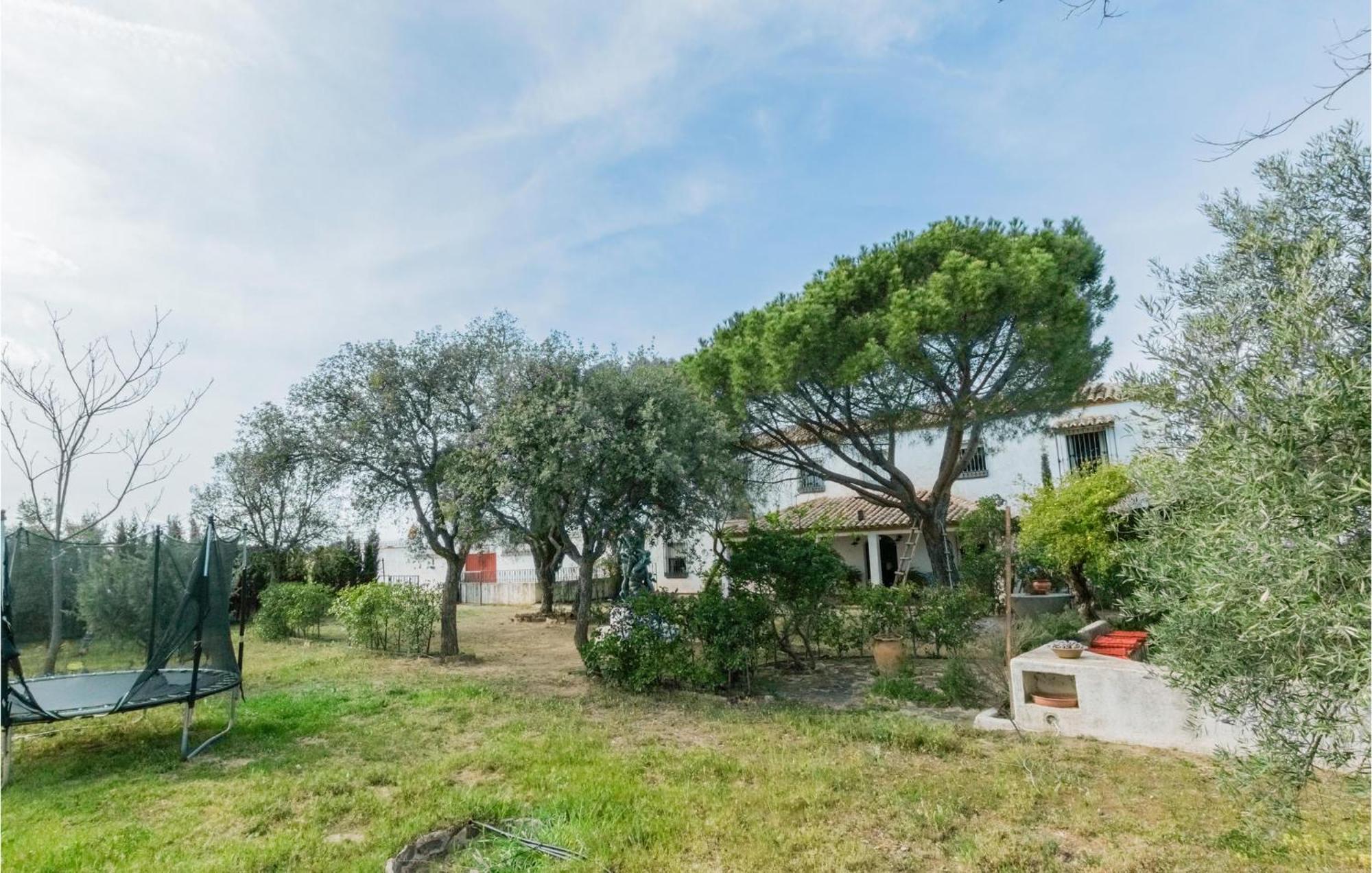 Gorgeous Home In Aldeaquemada With Swimming Pool 외부 사진